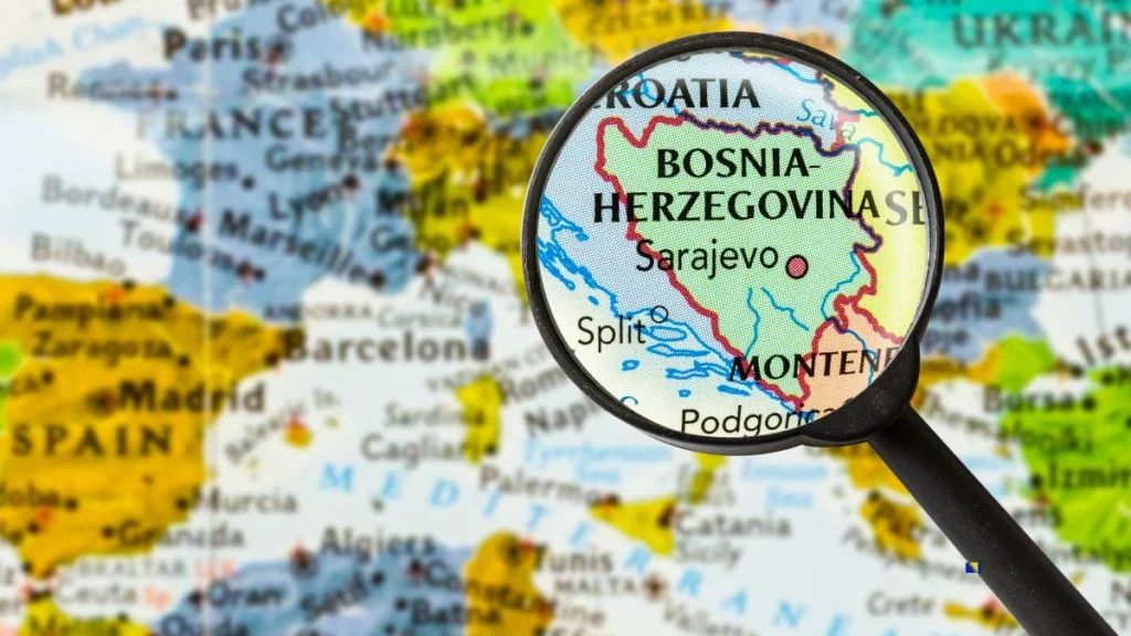 Mapa Bosne i Hercegovine pod povecalom